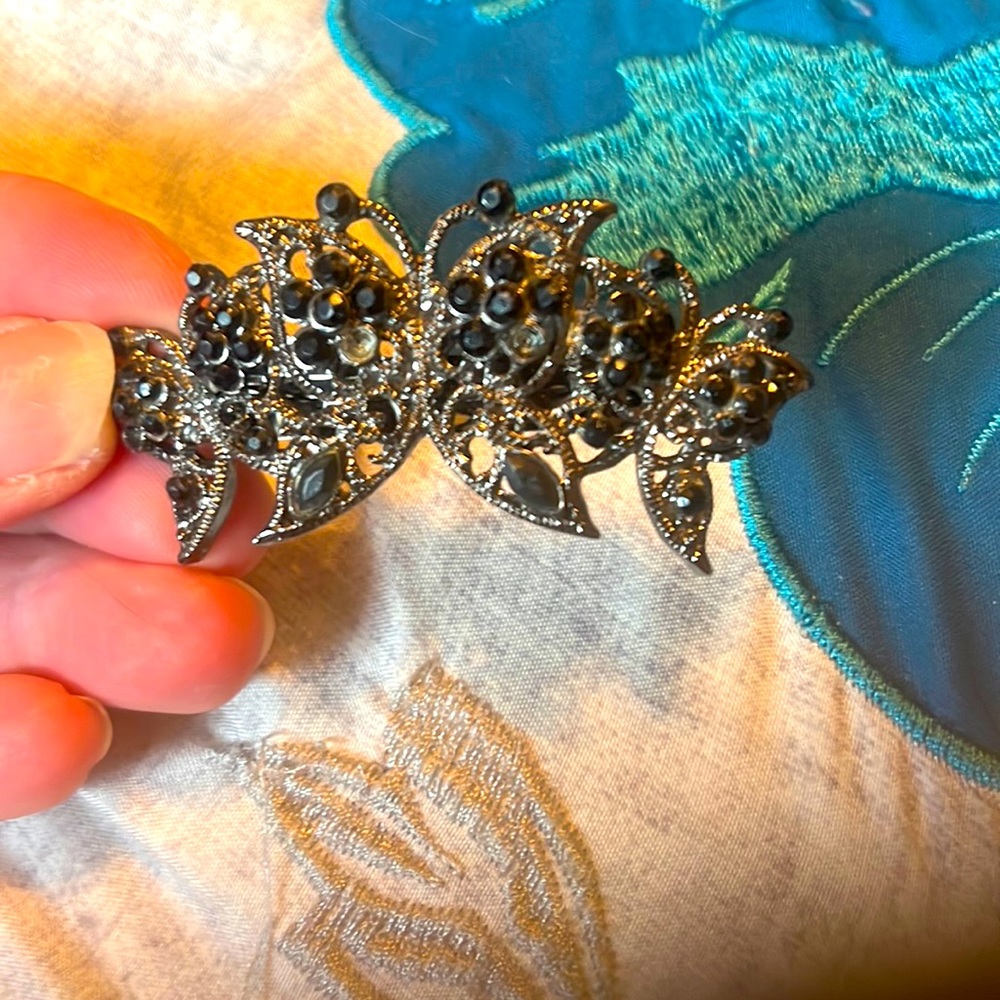 Butterfly Hair Barrette - Picture 1 of 2